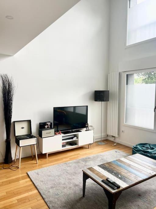 Duplex, 10 Min Champs Elysee Булонь-Бийанкур Экстерьер фото